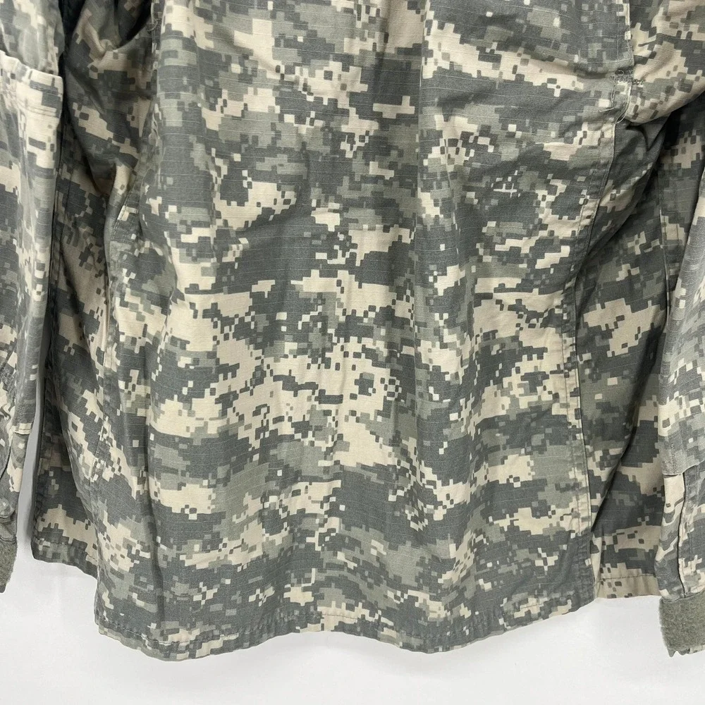 US Army ACU Digital Camo Field Jacket UCP Combat Uniform Small Regular